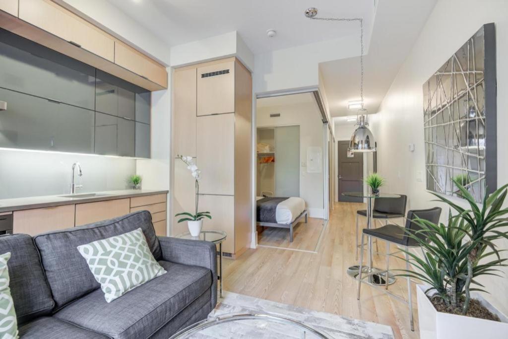 Metropolis Loft - Cn Tower Apartman Toronto Kültér fotó