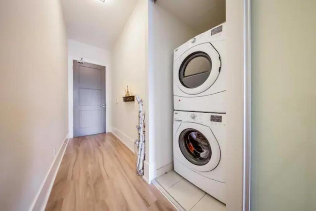 Metropolis Loft - Cn Tower Apartman Toronto Kültér fotó